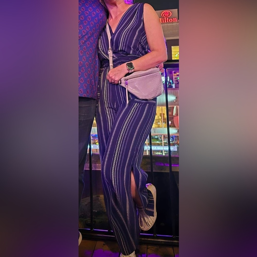 Monteau Navy blue and Cream linen jumpsuit. Small
